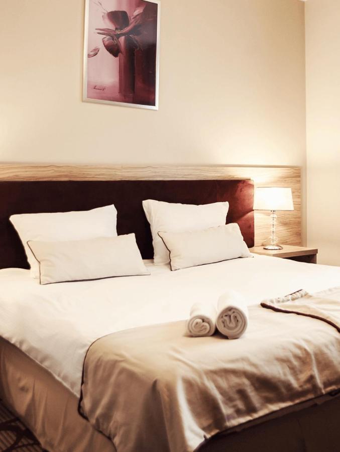 Mela Hotell 3*