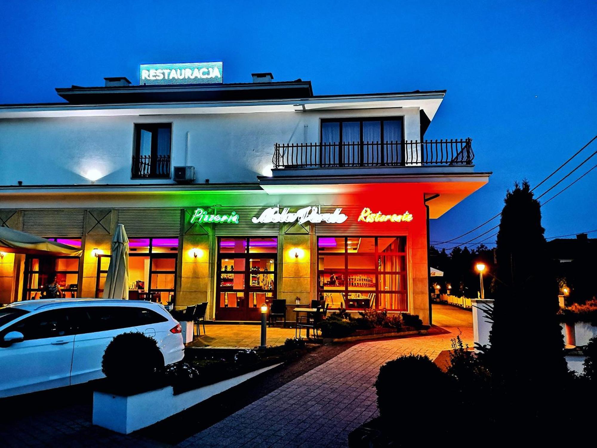 Mela Готель Zakret